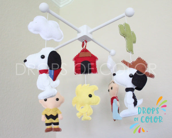 Snoopy Mobile, Baby Crib Mobile, Charlie Brown Snoopy Friends, Nursery Room Decor